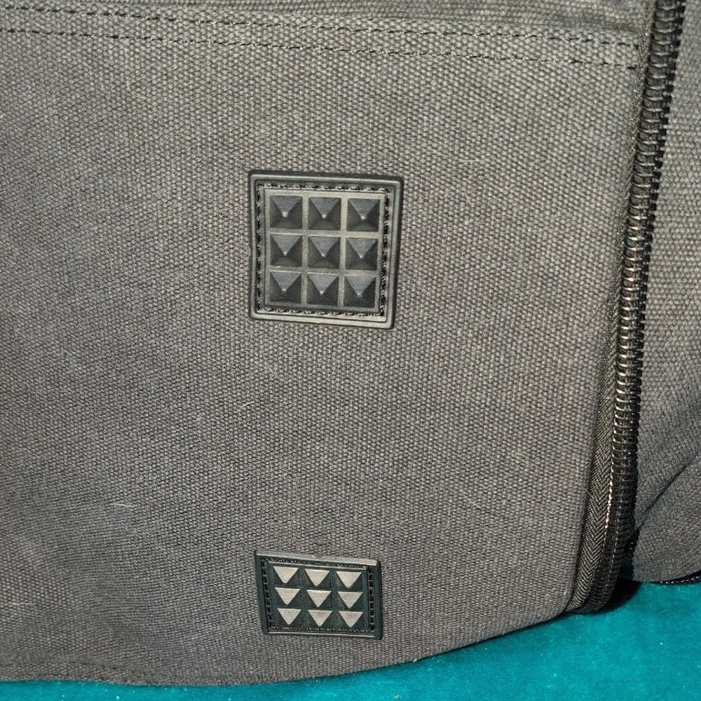 Black Expandable Canvas Duffel Bag With Shoulder Strap